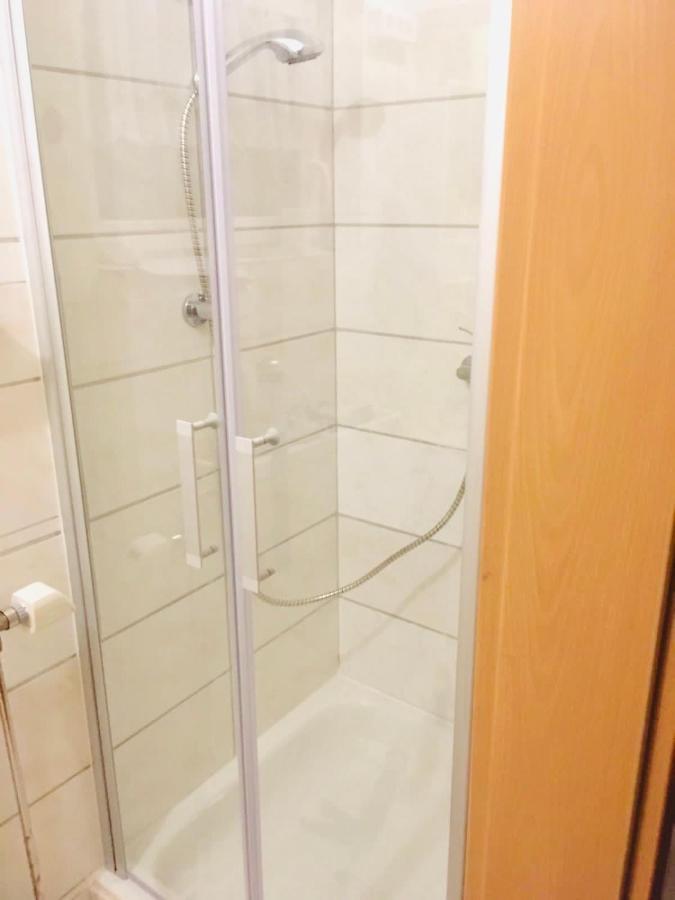 No2 Top Apartment4You - 3 Zimmer, 1-6 Pers, Saarbruecken - Jaegersfreude Саарбрюкен Екстериор снимка